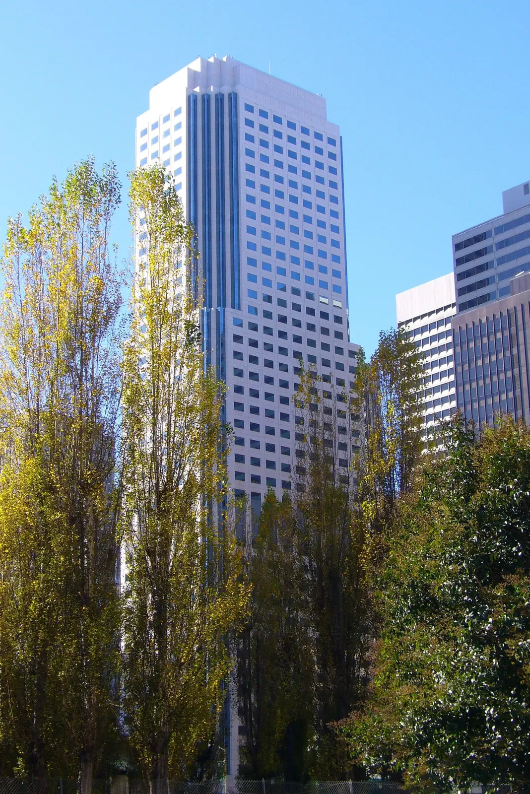 San FranciscoSalesforce West (50 Fremont Center)办公楼外观