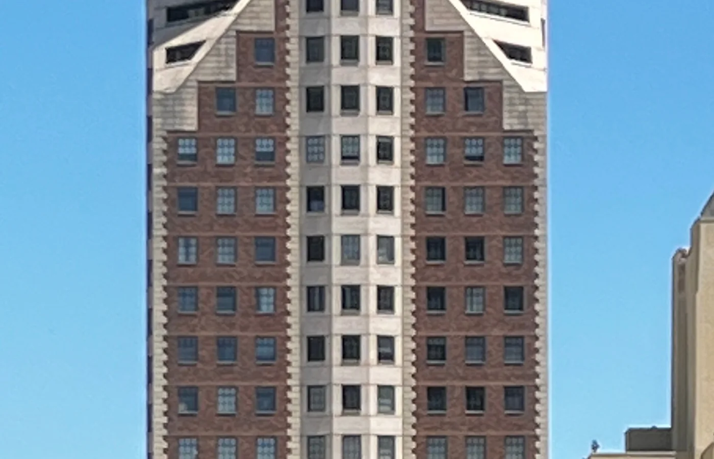 Biltmore Tower & Court建筑外观